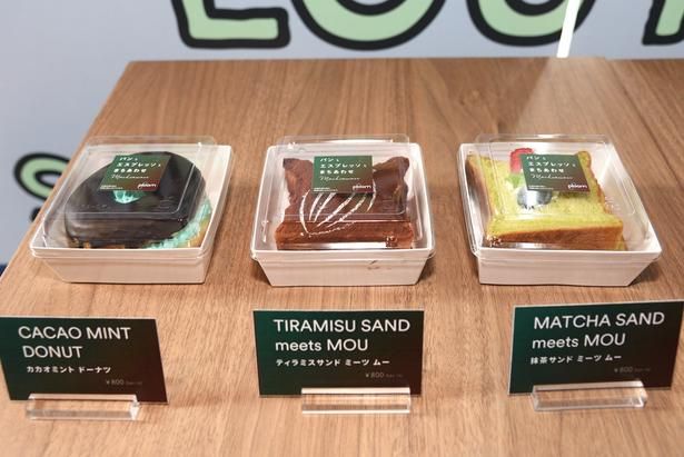 各種フードメニューは800円で販売 撮影：ソムタム田井