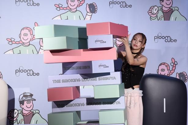 「B!G CUBE TOWER」に挑戦中の鈴木ユリアさん 撮影：ソムタム田井