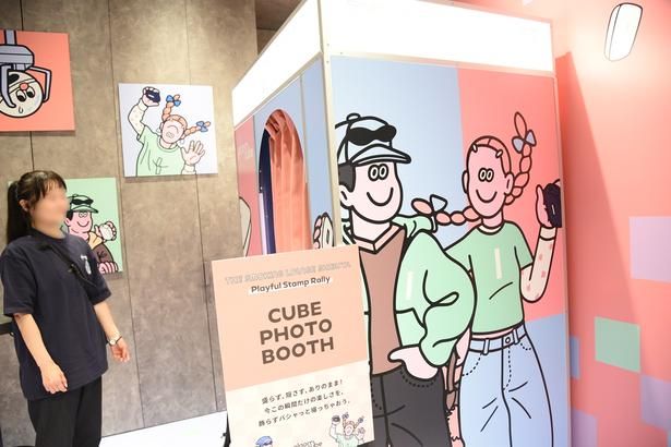 1階に設けられたフォトブース 撮影：ソムタム田井