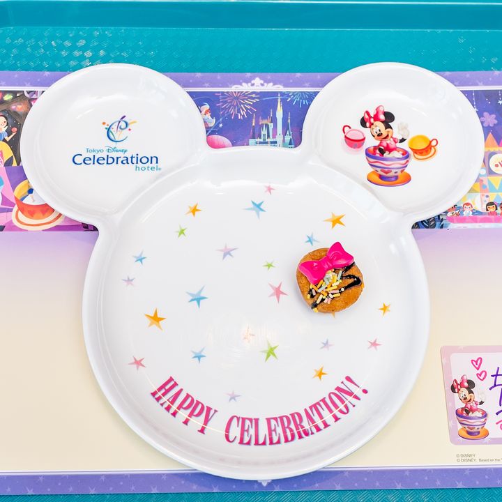 東京ディズニーセレブレーションホテル「セレブレーションプレート＆セレブレーションカード」ウィッシュ・カフェ2