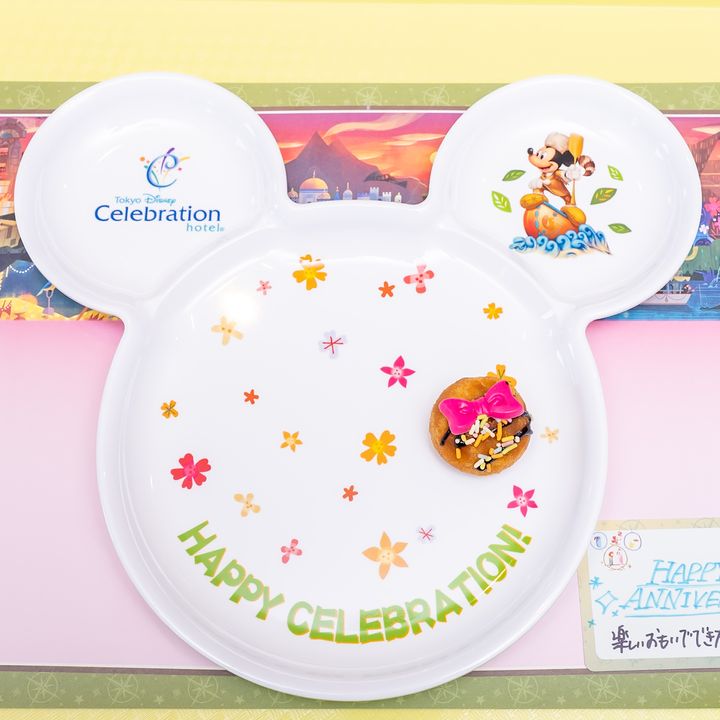 東京ディズニーセレブレーションホテル「セレブレーションプレート＆セレブレーションカード」ディスカバー・カフェ2