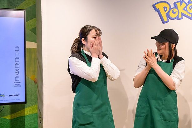 優勝を告げられた瞬間、驚きを隠せない新田さん