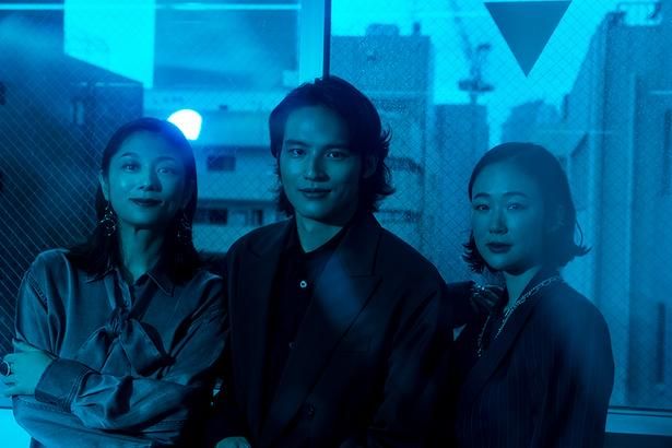 武井佑吏監督の独特な演出を振り返る水上、黒木、小池 撮影/MISUMI スタイリスト/藤長祥平(水上恒司)、田畑アリサ(黒木華) ヘアメイク/Kohey(水上恒司)、村上綾(黒木華)