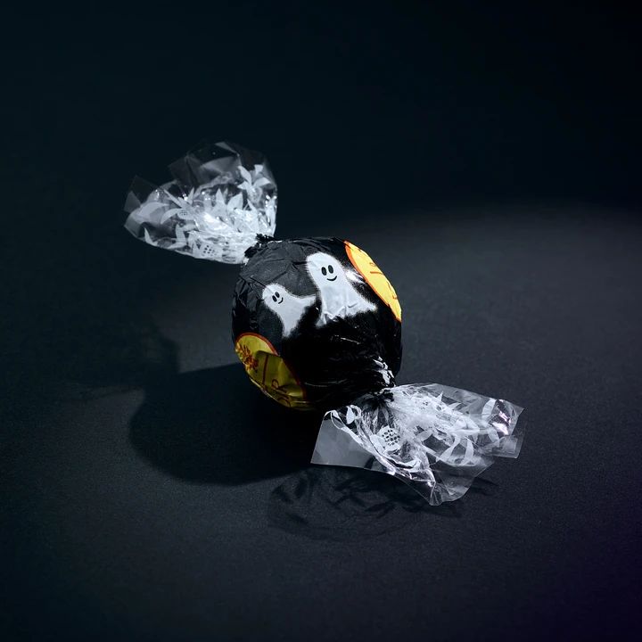 ミルクとホワイトのやさしい組み合わせが広がる「ゴースト」
