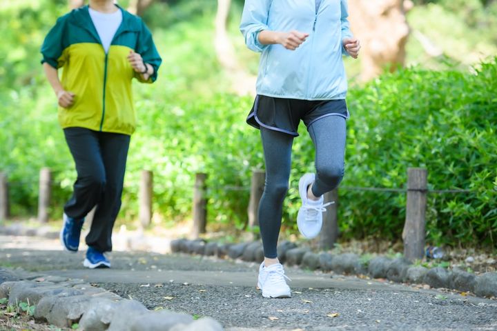 ランナーとぶつかりけがを負わせた場合、治療費を負担しないとダメ？（画像はイメージ）