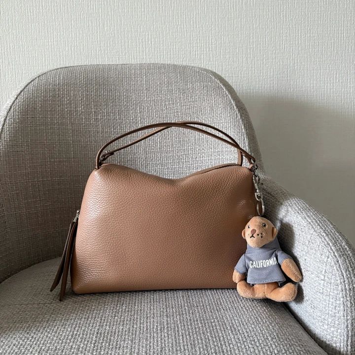 見た目以上の収納力！GIANNI CHIARINIの名品アリファの魅力#ファッション部_2