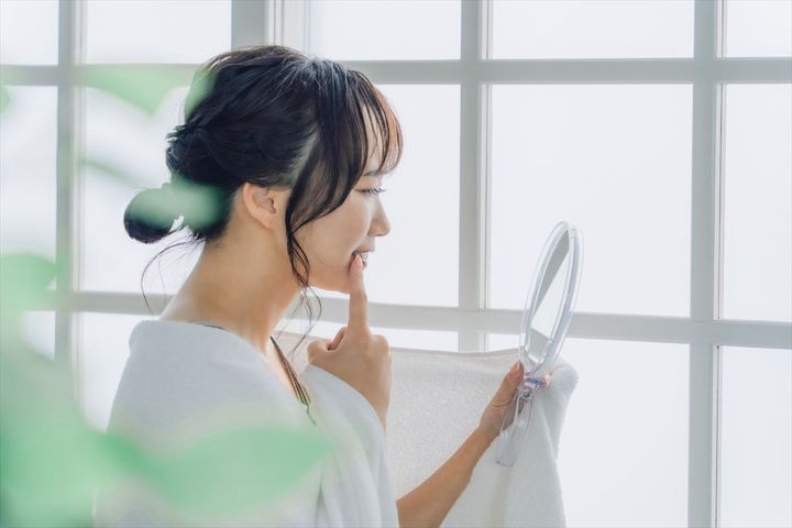 歯の黄ばみは市販の“ホワイトニング歯磨き粉”で白くなる？