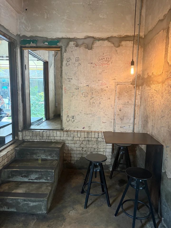 【韓国・聖水カフェ】建築士の私が惹かれた！工場をリノベーションした「cafe onion」_6