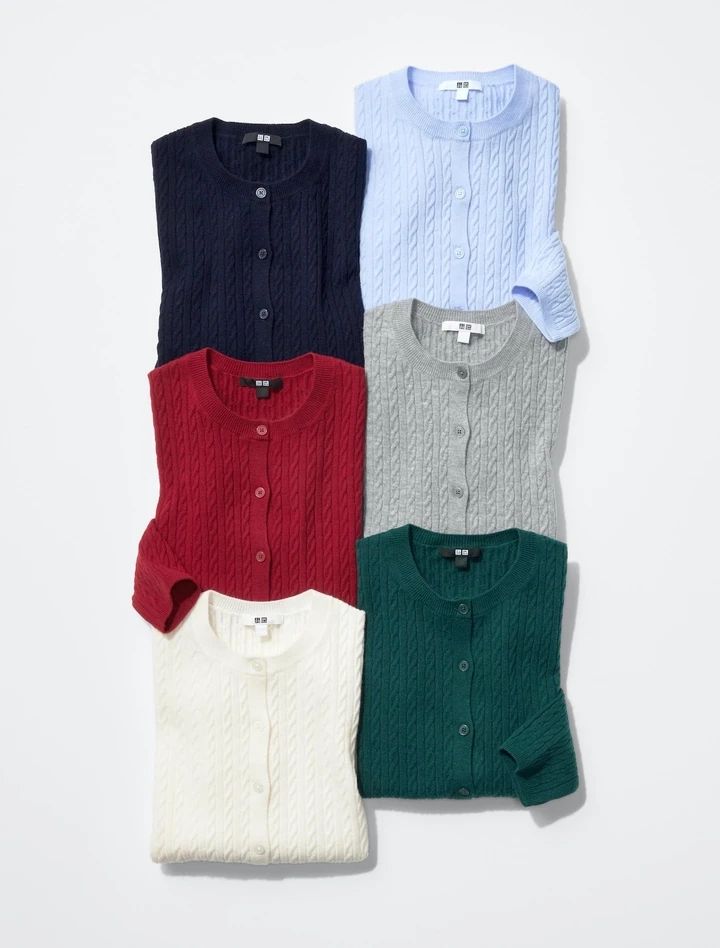 UNIQLOミニケーブルクルーネックカーディガンのカラー展開