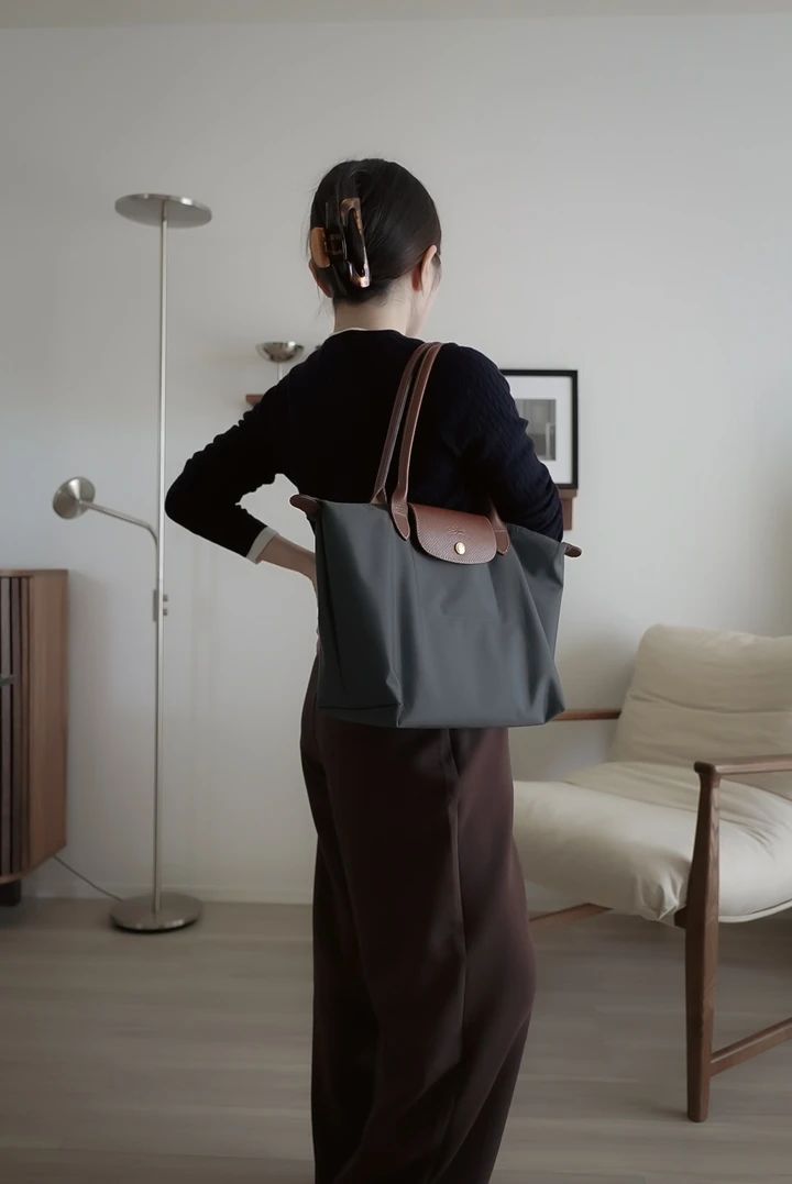 【ユニクロ】今が買い！3,990円「ミニケーブルクルーネックカーディガン」の着回し大人コーデ3選_6