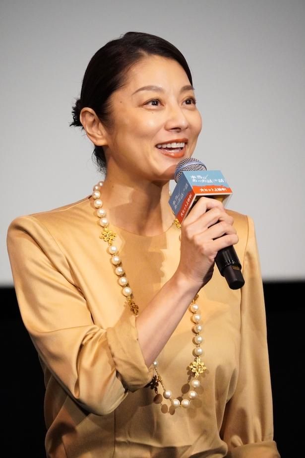 舞台の脚本家・垣内役を演じる小池栄子