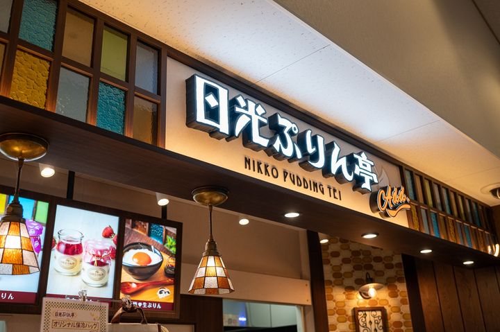 日光プリン亭の販売カウンター