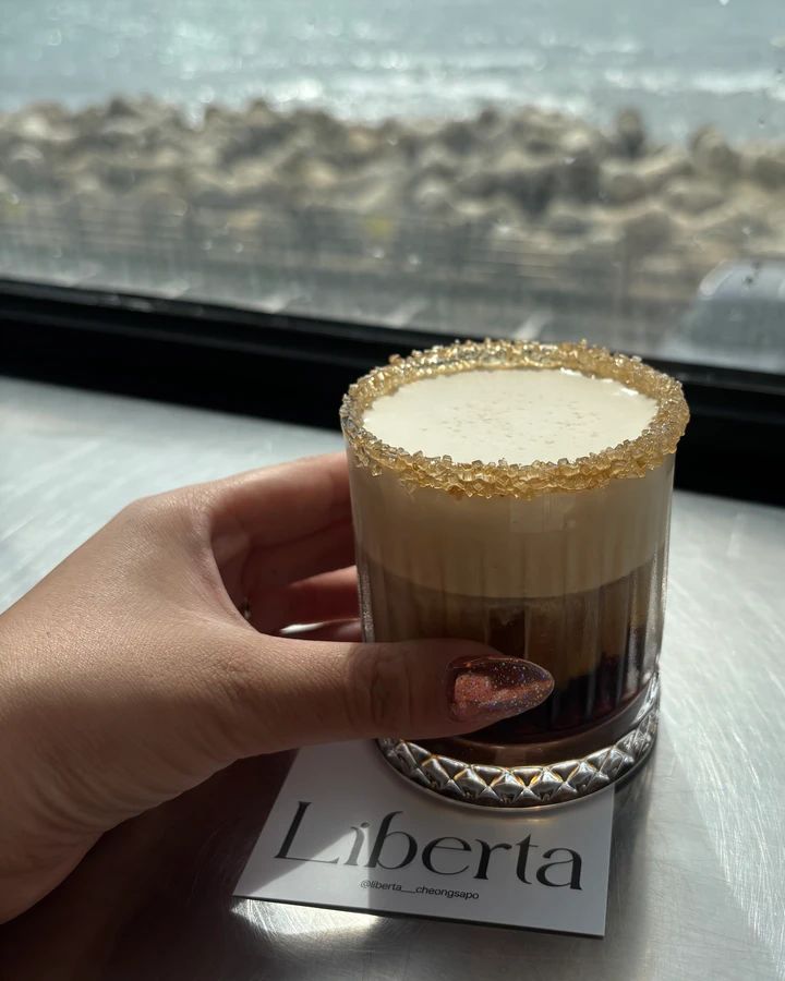 【釜山】映えすぎる♡オーシャンビューカフェ「LIBERTA」が可愛すぎた！_7