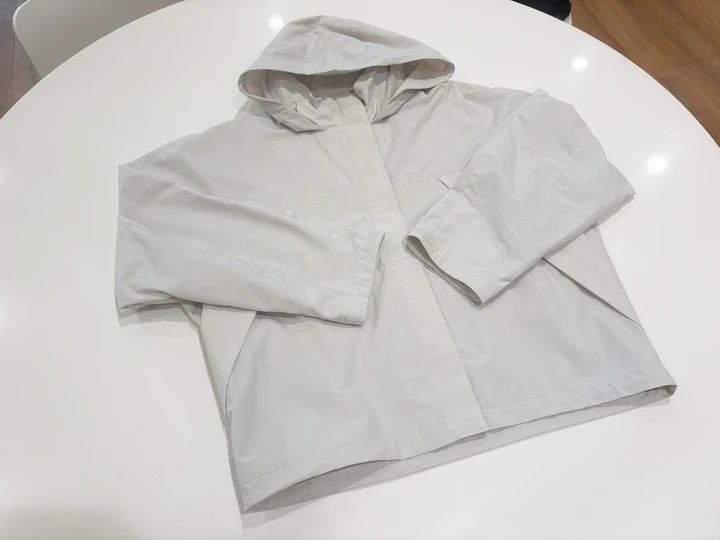 ウィンドプルーフスタンドブルゾンの「細部」に注目！