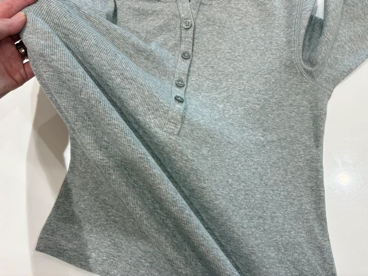 伸縮性