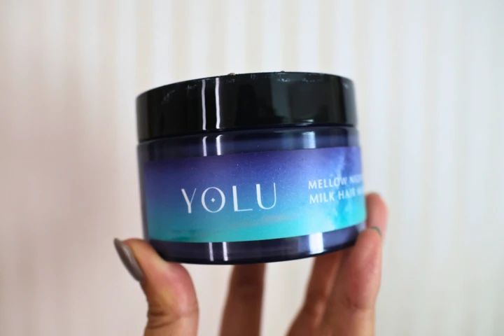YOLU メロウナイトリペア ミルクヘアマスク