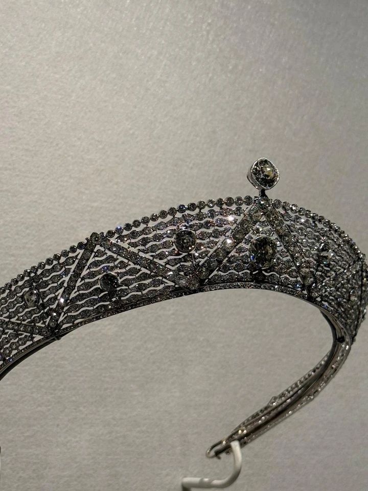 アートの街メルボルン｜NGVカルティエ展の光と宝石の世界_55