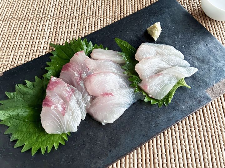 お刺身三昧（カンパチの刺身）