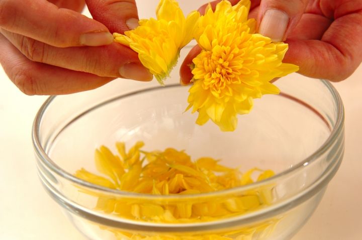 菊花と小松菜のお浸しの下準備1