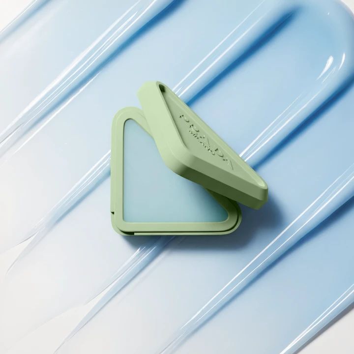 プラダ リップ ジェリー ブルー
