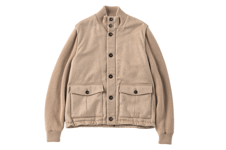 〈ヘルノ〉のブルゾン