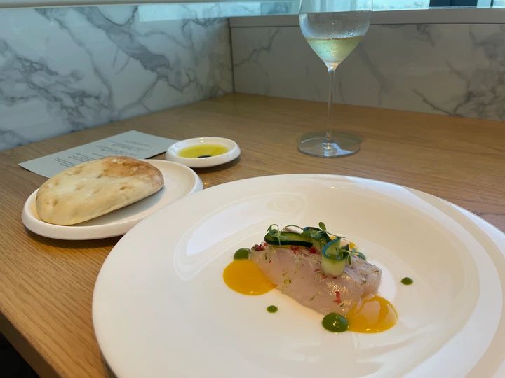 東京タワーを望む特等席で♡ 麻布台ヒルズ「Dining 33」で過ごす、特別な日のランチ_4