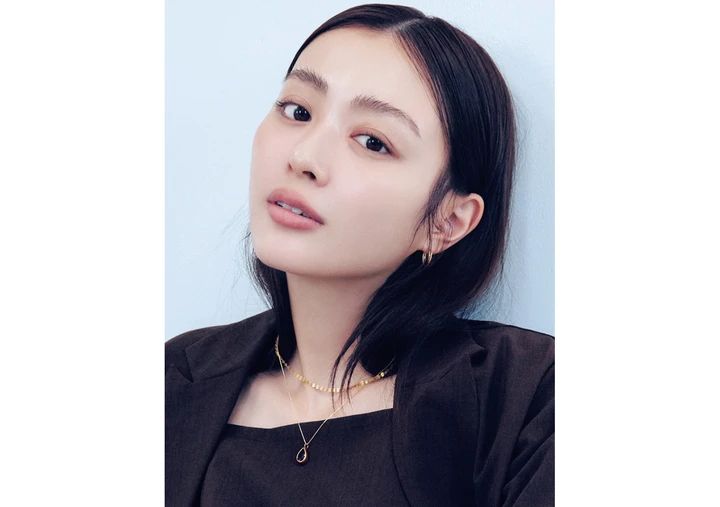2026年8・9月号 撮影／NA JINKYUNG〈TRON〉