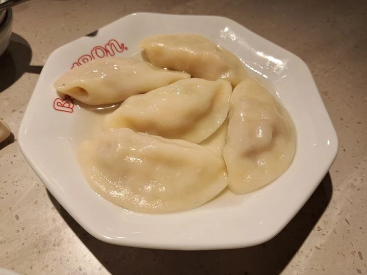 「餃子といえば芭莉龍」のホタテ水餃子