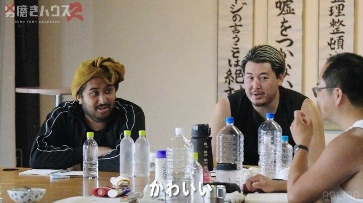 【写真・画像】非モテ男性たちが美人すぎる看護師に熱視線 「あれとデートした」31歳子供部屋おじさんが自慢 2枚目