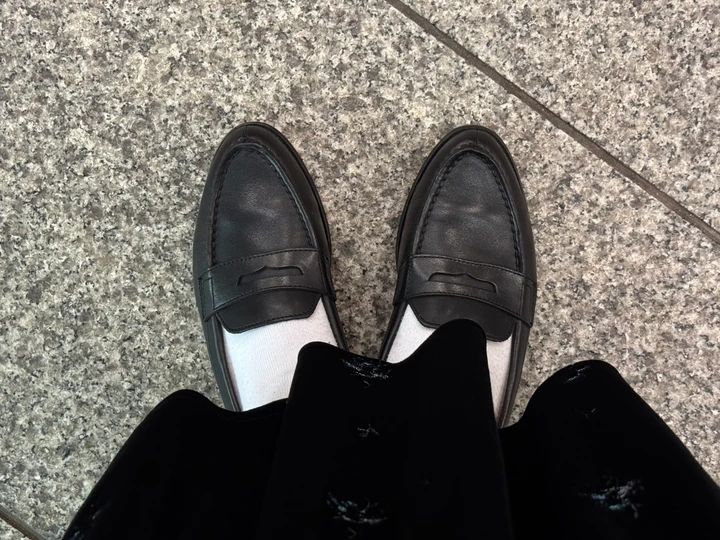 【リーガル】30代の足元をおしゃれにアップデートするローファー #秋コーデ_4