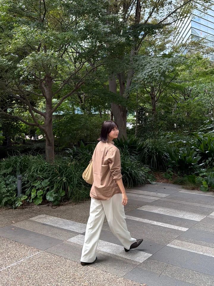 ルタロンのバブーシュを使ったパンツコーデ