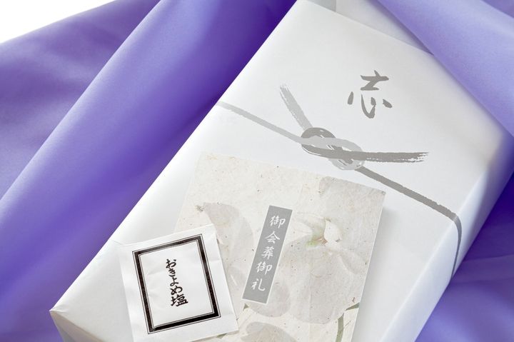 会計のレジ前でまさかの対立！「施主持ち」と「各自負担」の認識のズレ