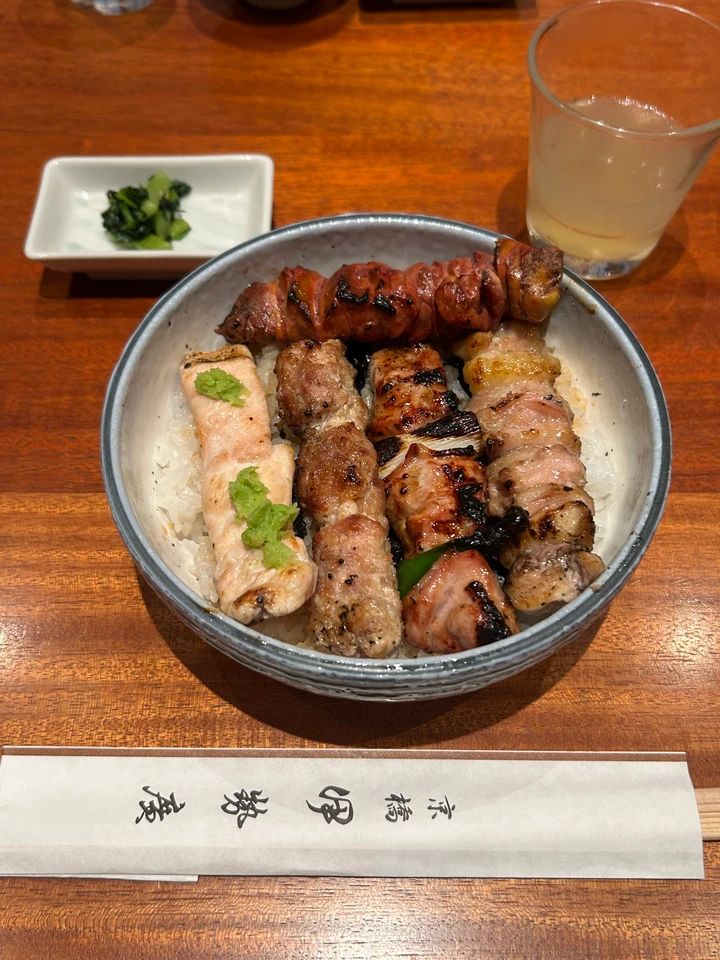 【東京駅ランチ】徒歩5分！老舗「伊勢廣 京橋本店」の焼き鳥丼を実食♡_5
