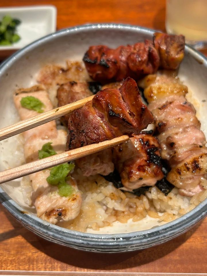 【東京駅ランチ】徒歩5分！老舗「伊勢廣 京橋本店」の焼き鳥丼を実食♡_7