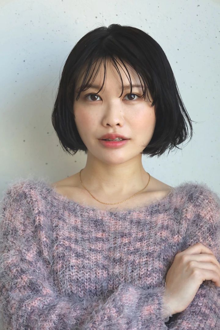 30代 髪型・ボブの正面