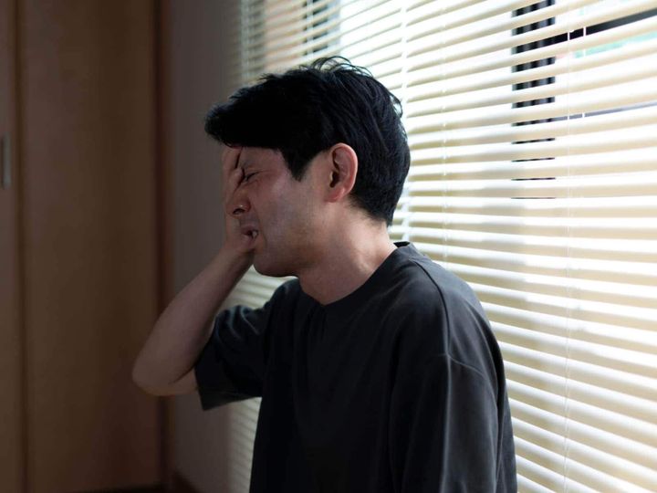 家事の分担や貯金のしやすさを理由に実家暮らしを続けながら、将来の独立のタイミングを探る人もいます。今回は、福岡県糟屋郡須恵町に住む41歳男性のエピソードを紹介します。