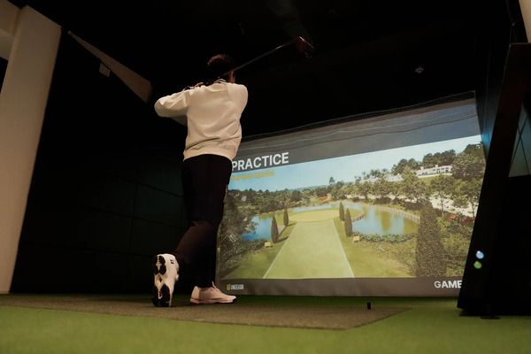 【東京都目黒区】85名限定の会員制インドアゴルフラウンジ「BRAIN GOLF 大橋」オープン！UNEEKORを導入