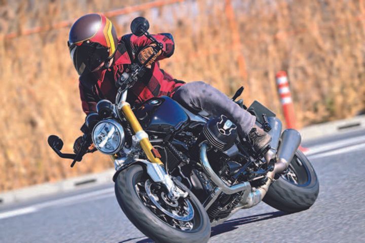 しっくりくるライディングポジション考察