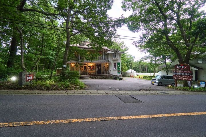 ミスタービーフ 駐車場