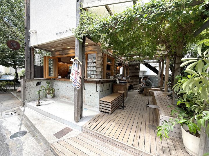 ONIBUS COFFEE 1階