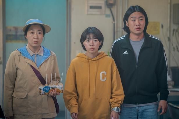 年齢も職業も性格も違う5人の男女が、最強の寄せ集めヒーローに！ [c]2025 NEXT ENTERTAINMENT WORLD & ANNAPURNA FILMS. All Rights Reserved.