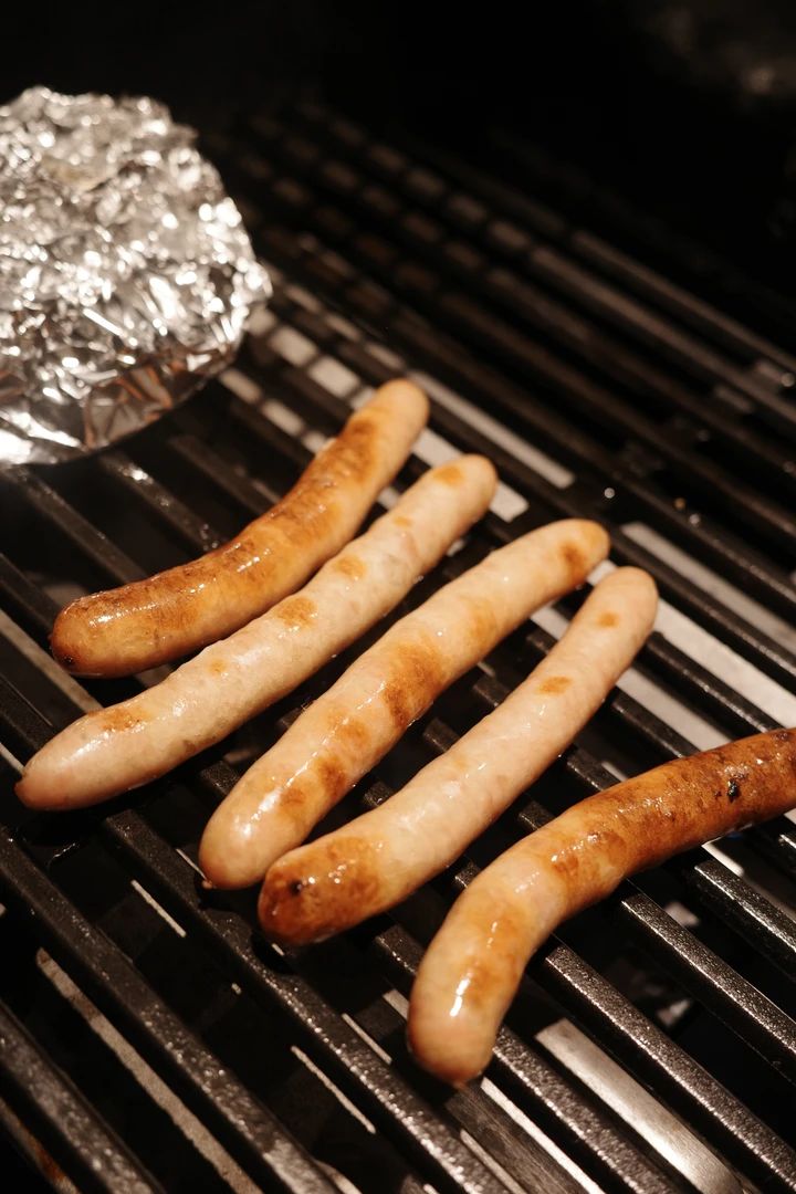 ENINARUのテラスでBBQを楽しむ様子