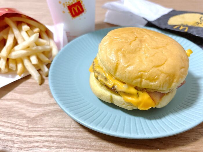 【マクドナルド】過去イチのおいしさだぁ♡月見シリーズ第2弾はポテト入り。懐かしのあの味にそっくりでした！