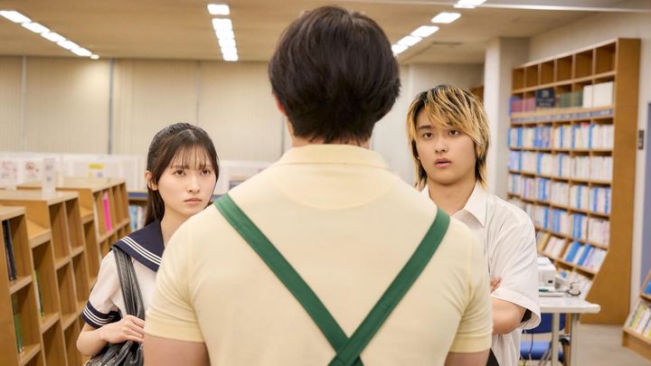 夜ドラ「税金で買った本」第26回より ©️NHK