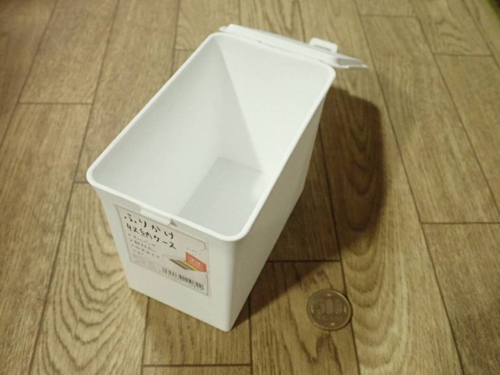 ダイソー：ふりかけ収納ケース ホワイト