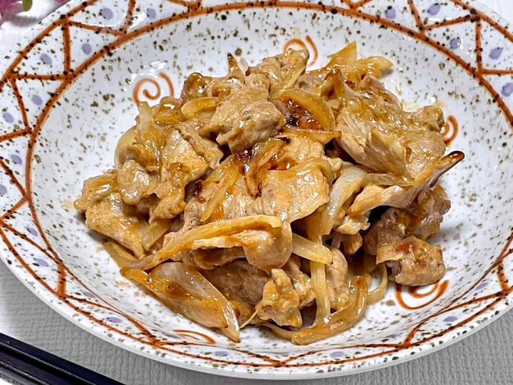 豚肉と玉ねぎのコテコクオイマヨ炒め