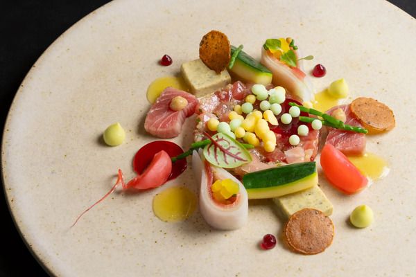 【福岡県福岡市】オランダ発のガストロノミーレストラン「SMAAK」の2号店が、JR博多シティにOPEN！