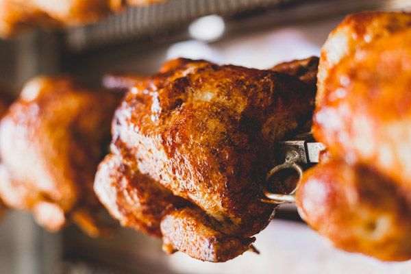 【福岡県福岡市】鹿児島県産雛鶏を秘伝のたれで焼くローストチキン「Mr.ROAST CHICKEN」クリスマスの予約開始