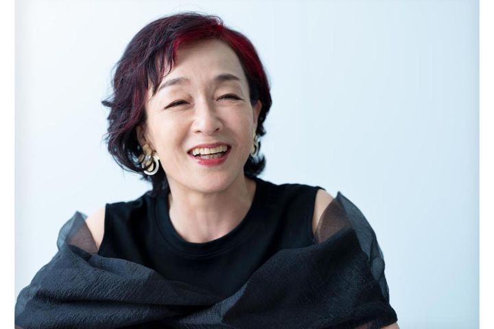 「VIVANT」で緊張感をまとう別班の司令官から、ギリシャ悲劇の王妃まで。キムラ緑子さん64歳の現在地