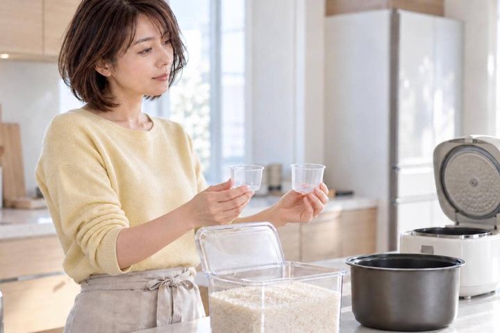お米１合、普通の計量カップで量ってない？炊く前に確認したい“180mlと200ml”の違い